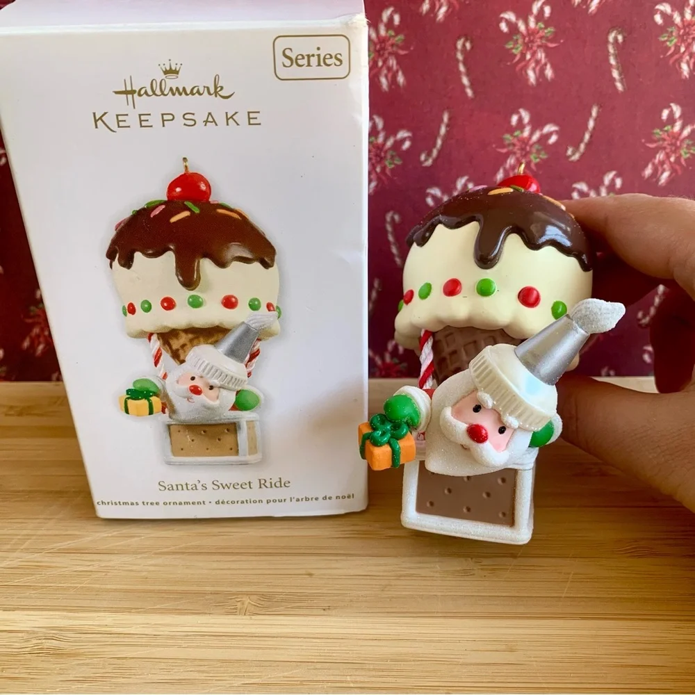 Hallmark Keepsake Ornament * Santa’s Sweet Ride